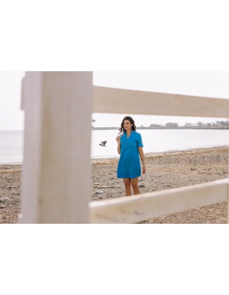 Linen dress with blue buttons