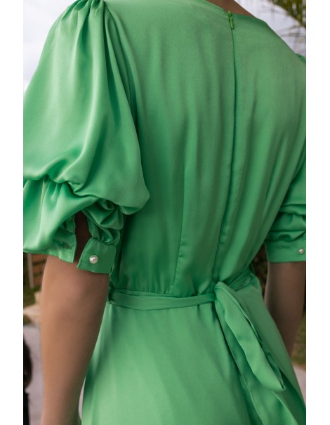 Dress with elastic on the sleeves green