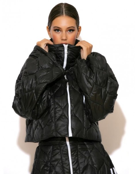 Puffer jacket with a stripe on the sleeves