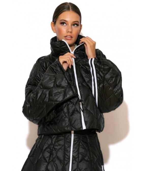 Puffer jacket with a stripe on the sleeves